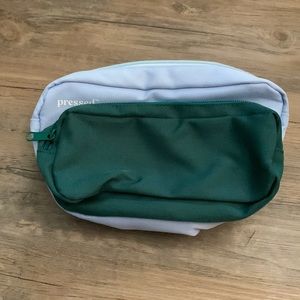 Fanny pack with cooler compartment